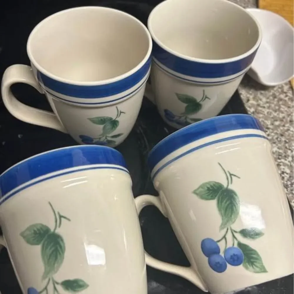 Set of 4 L.L. Bean Blueberry Mugs
